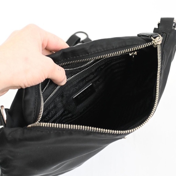 Authentic PRADA Tessuto Nylon messenger bag  with custom strap - Picture 5 of 6
